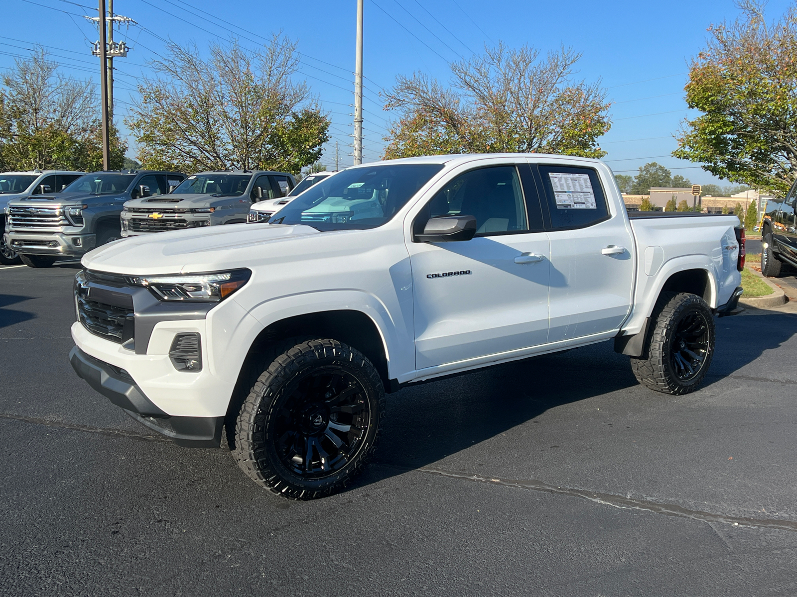 2024 Chevrolet Colorado 4WD LT 1