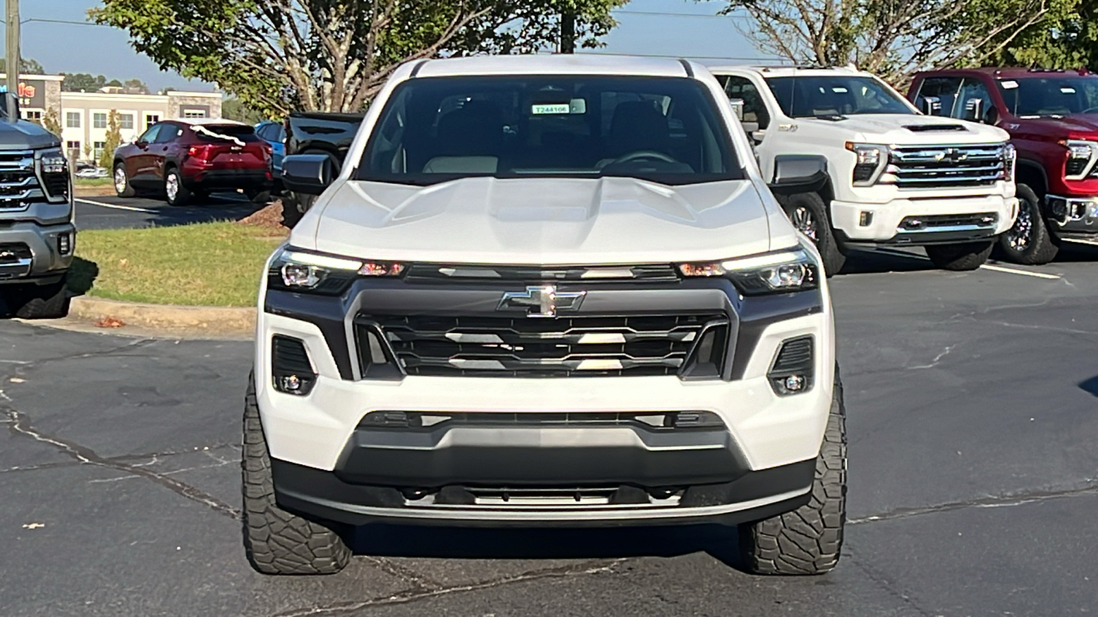 2024 Chevrolet Colorado 4WD LT 2