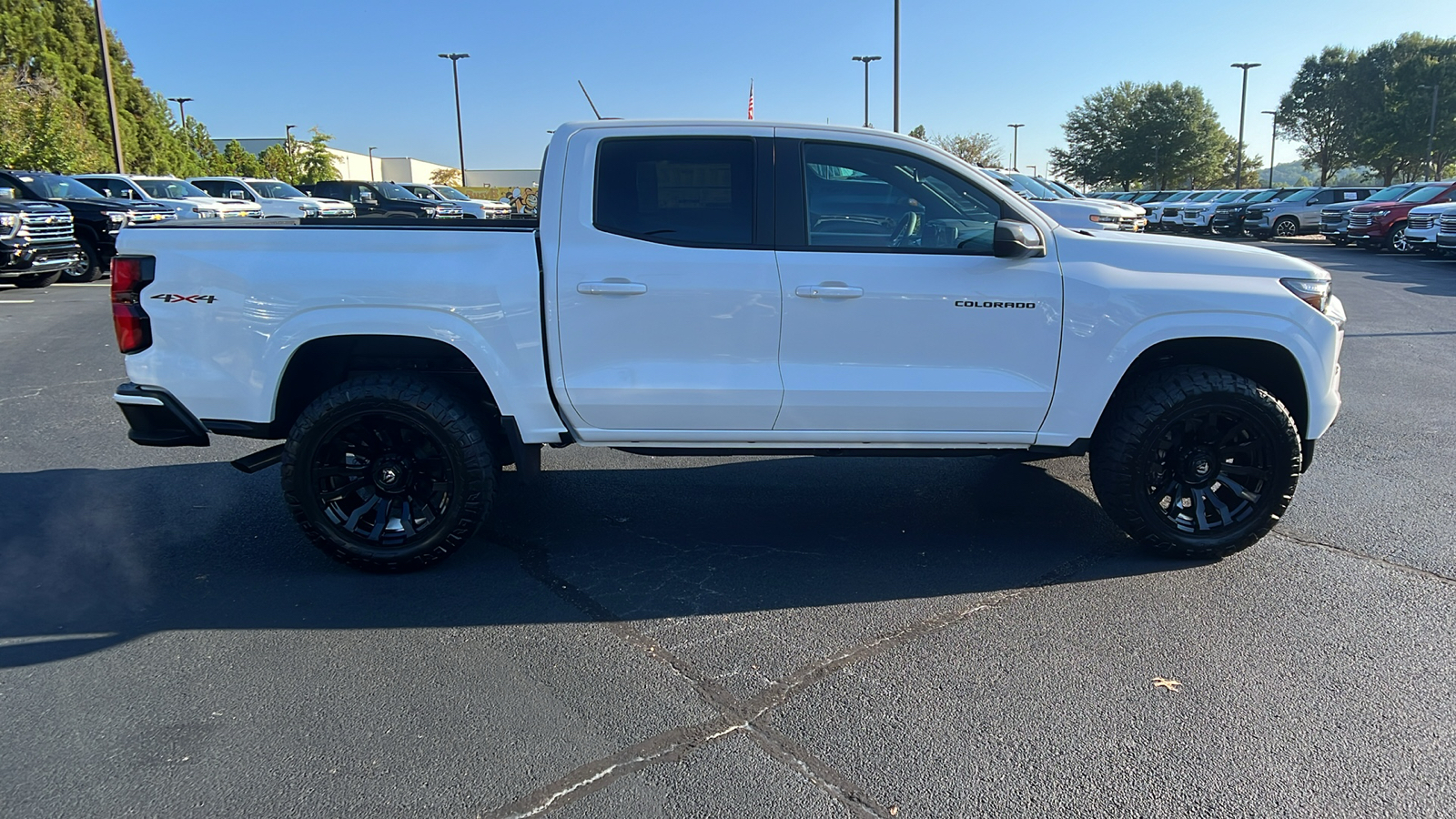 2024 Chevrolet Colorado 4WD LT 4