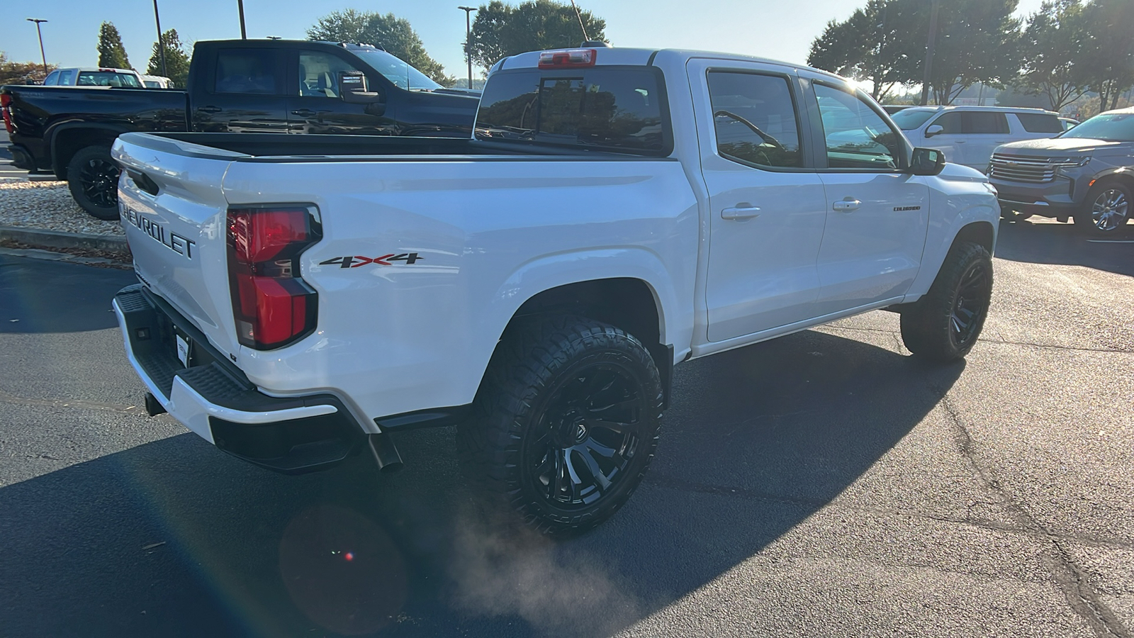 2024 Chevrolet Colorado 4WD LT 5