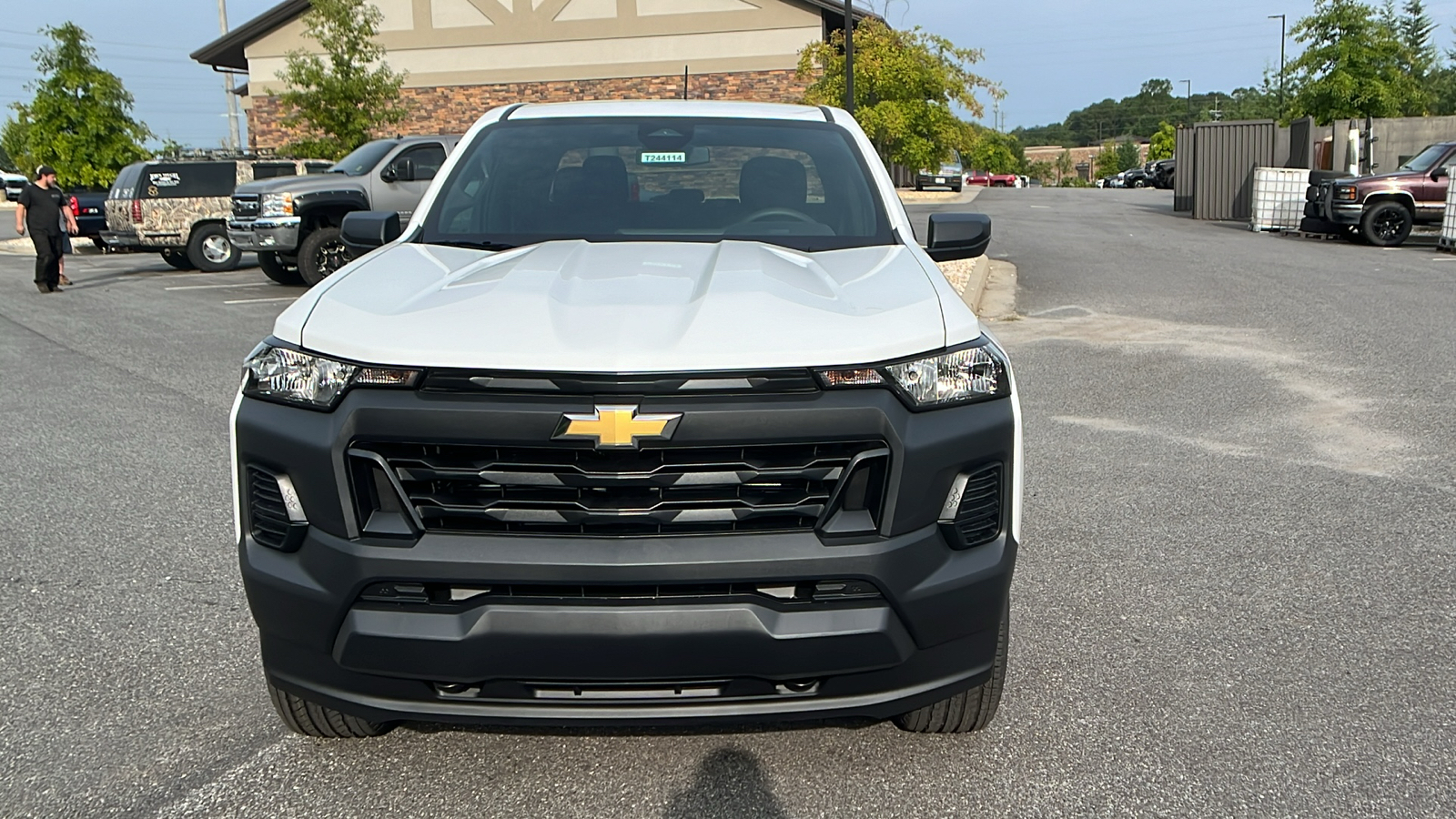 2024 Chevrolet Colorado 4WD Work Truck 2