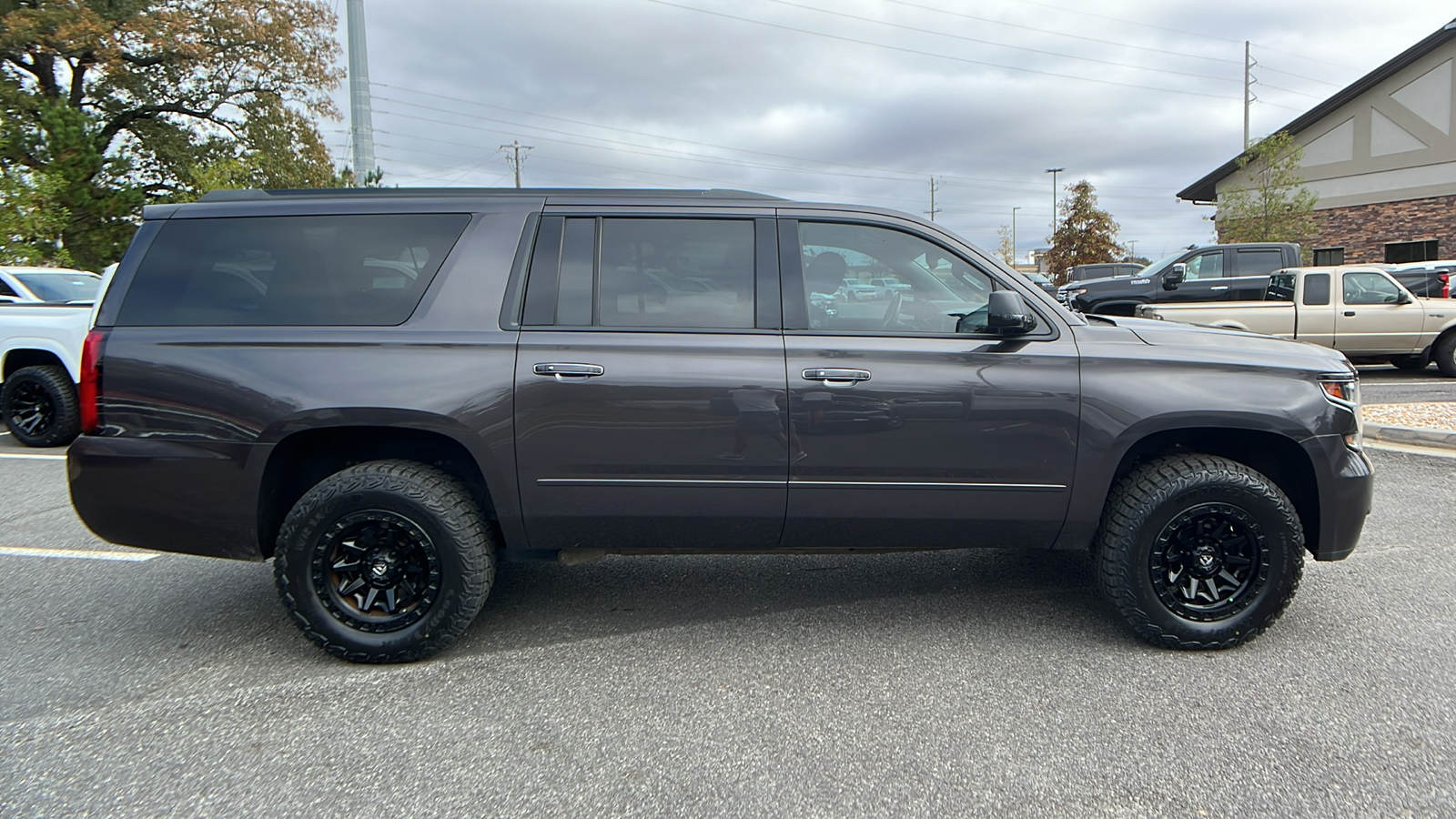 2017 Chevrolet Suburban Premier 5