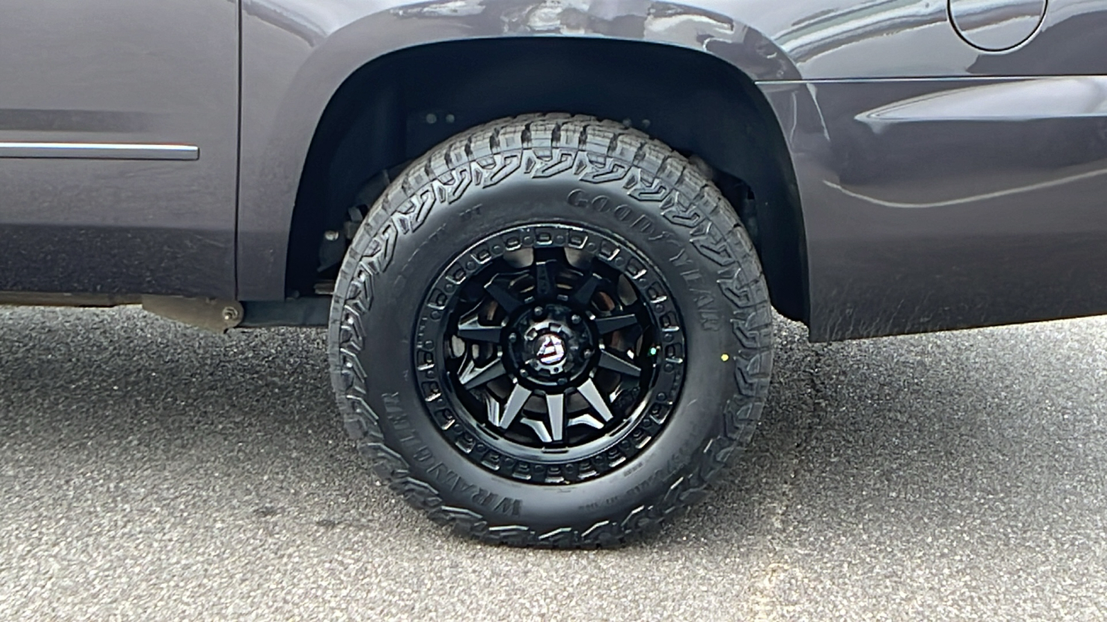 2017 Chevrolet Suburban Premier 10