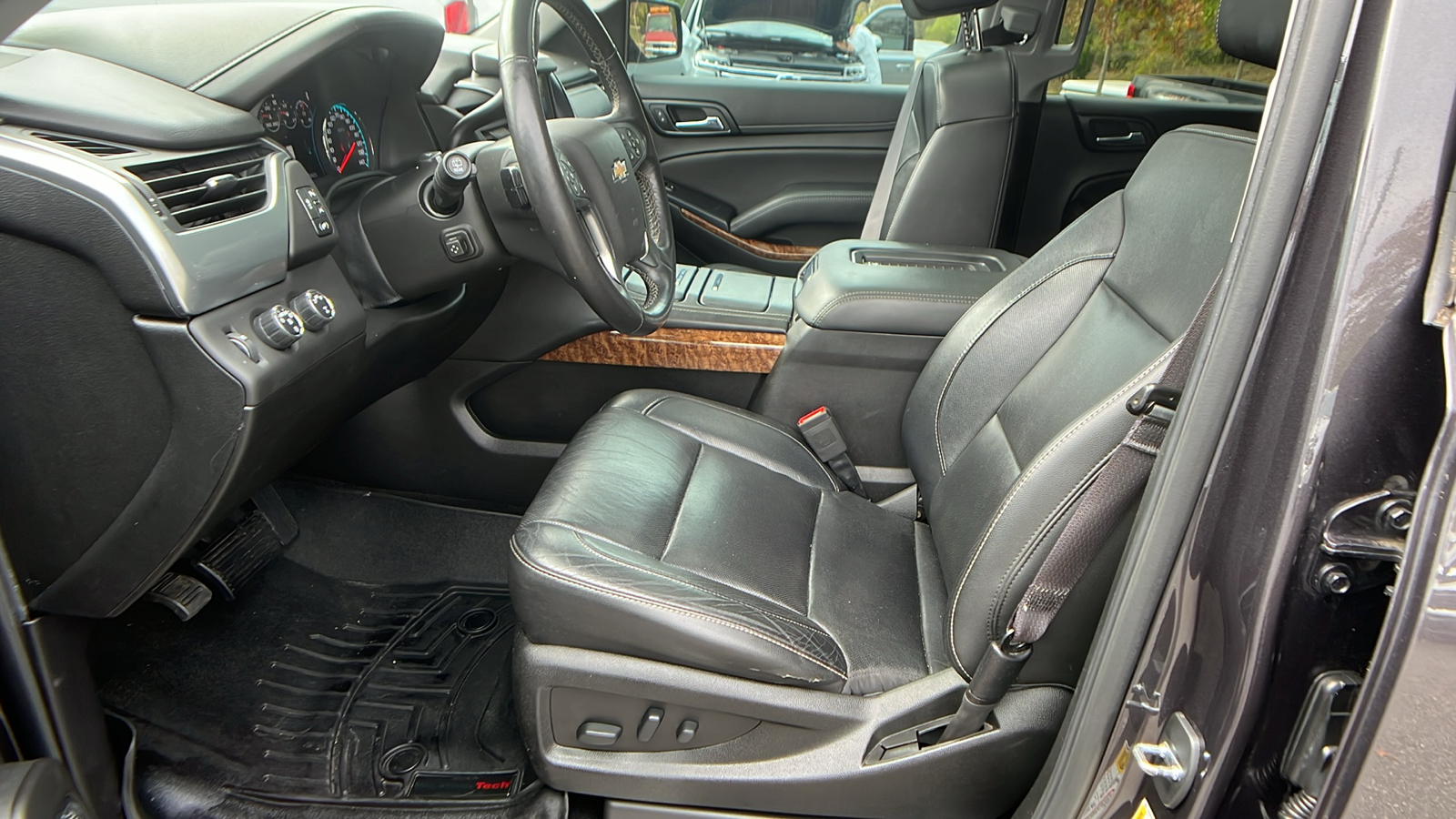 2017 Chevrolet Suburban Premier 13