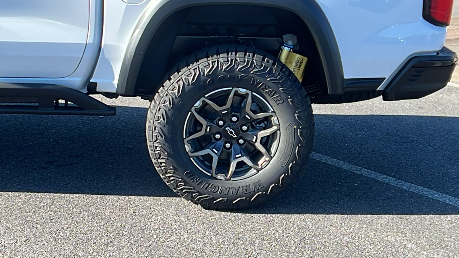 2024 Chevrolet Colorado 4WD ZR2 9