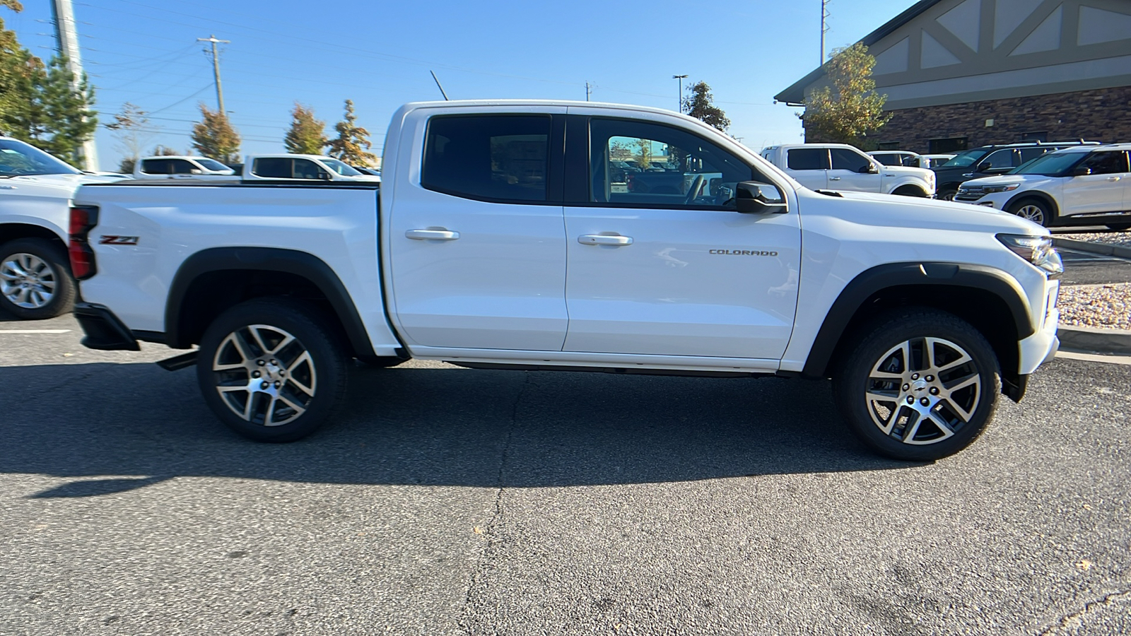 2024 Chevrolet Colorado 4WD Z71 5