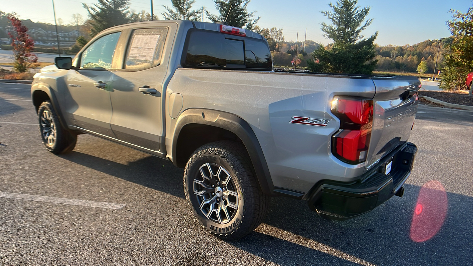 2024 Chevrolet Colorado 4WD Z71 8