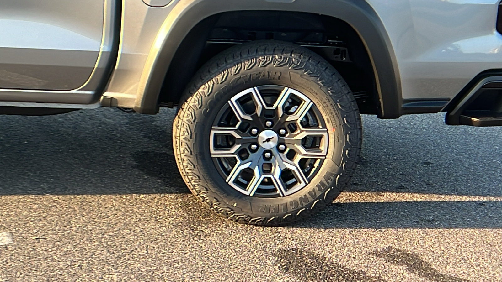 2024 Chevrolet Colorado 4WD Z71 10