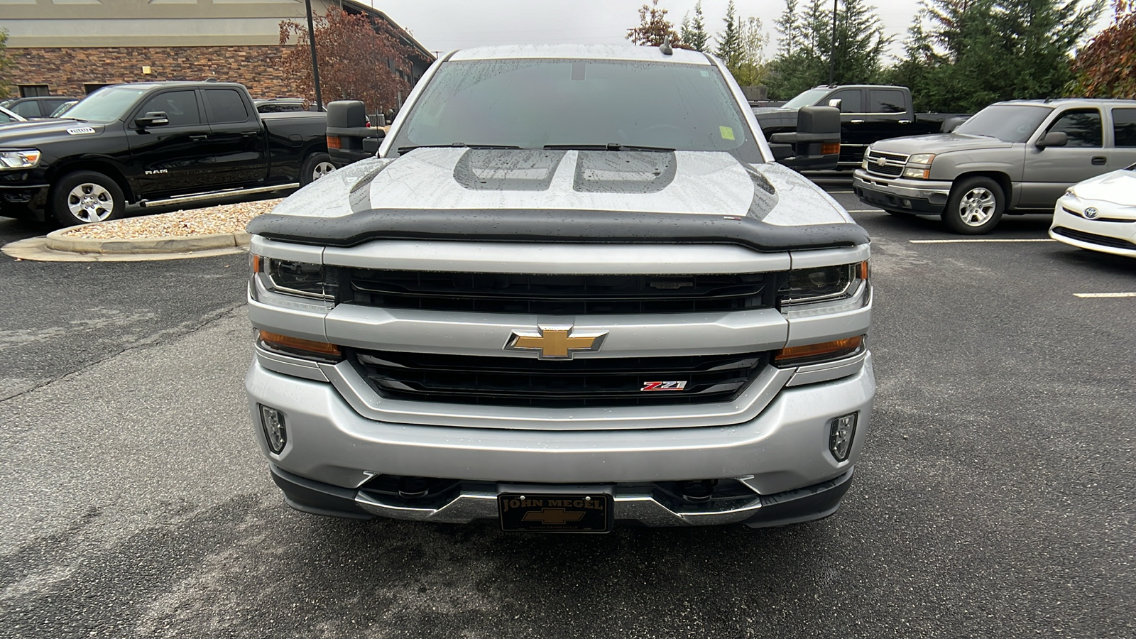 2018 Chevrolet Silverado 1500 LT 3