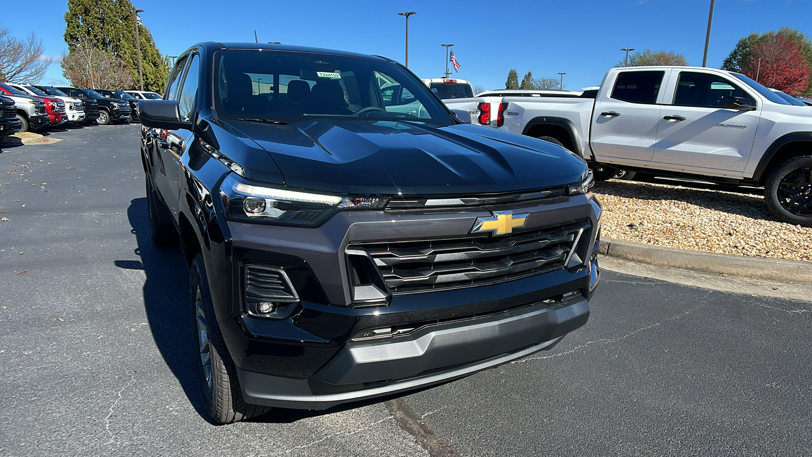 2024 Chevrolet Colorado 4WD LT 3