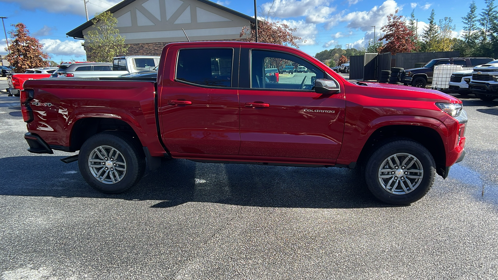 2024 Chevrolet Colorado 4WD LT 5