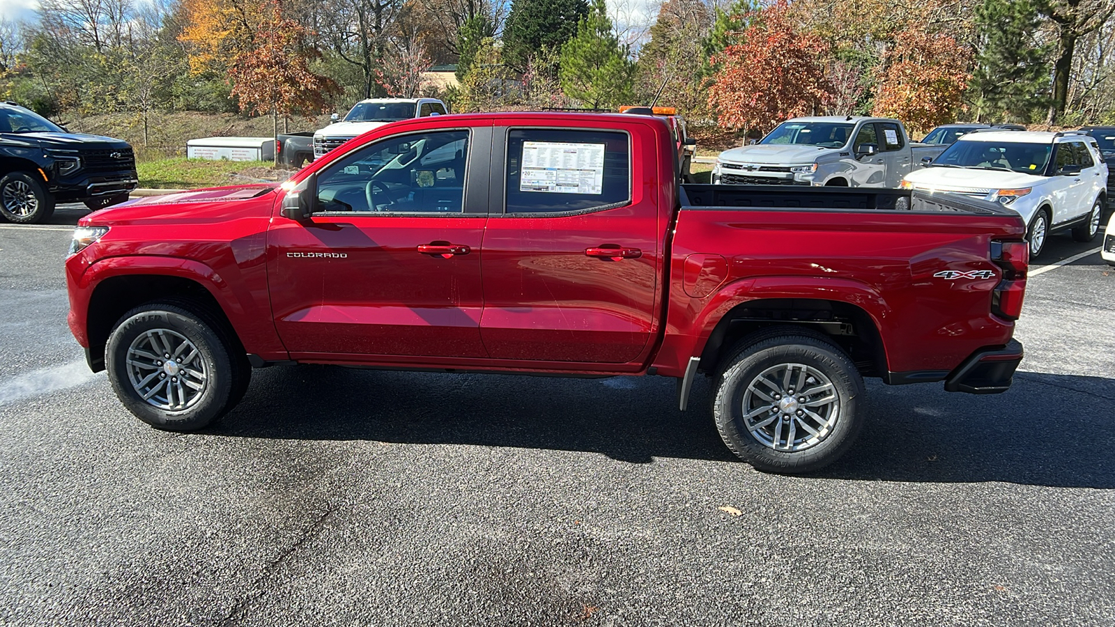 2024 Chevrolet Colorado 4WD LT 9