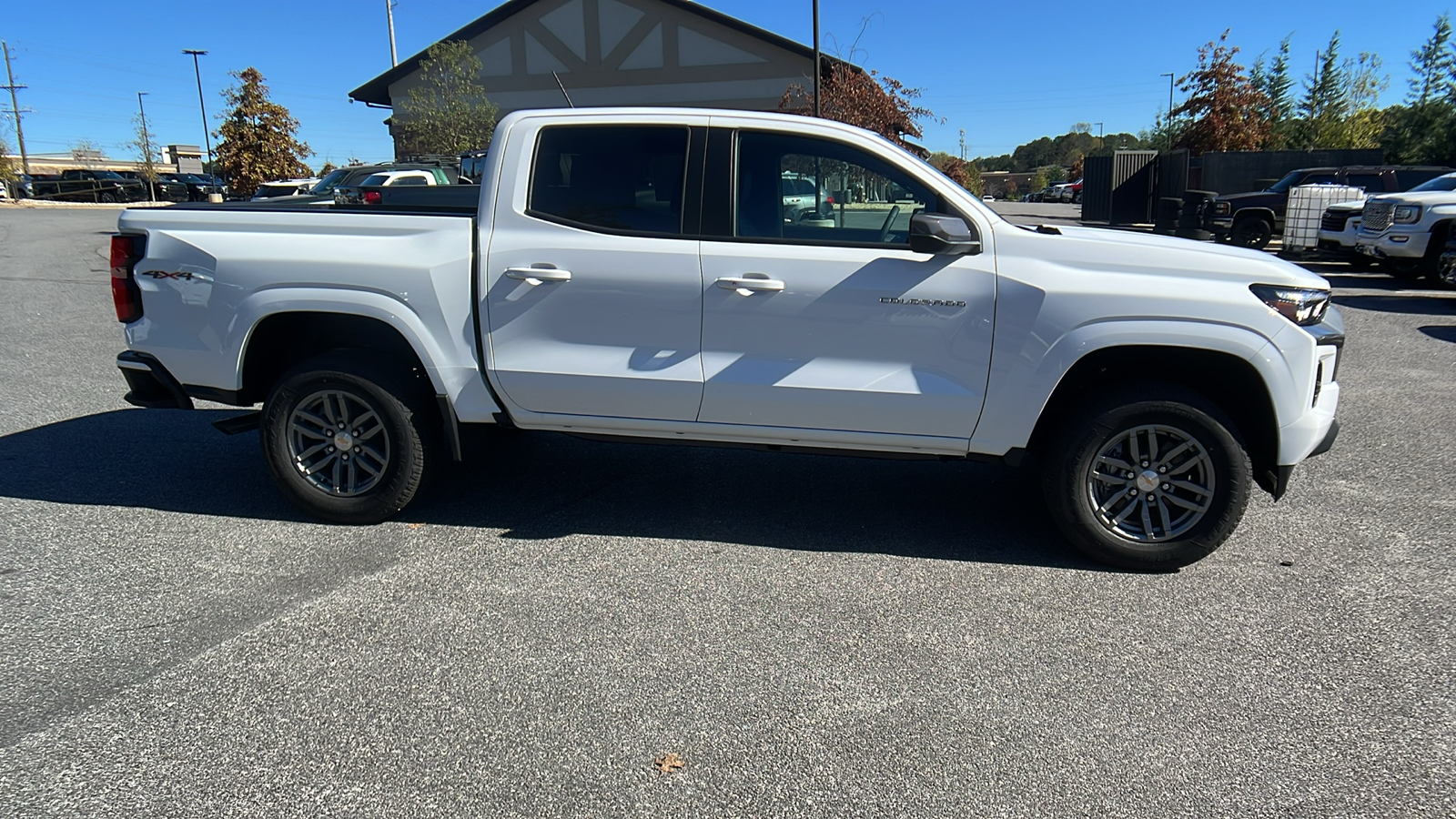 2024 Chevrolet Colorado 4WD LT 5