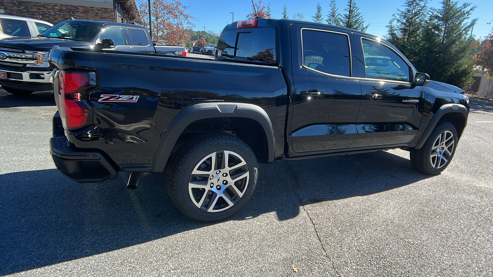 2024 Chevrolet Colorado 4WD Z71 6