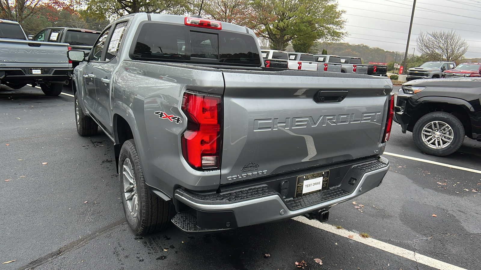 2024 Chevrolet Colorado 4WD LT 8