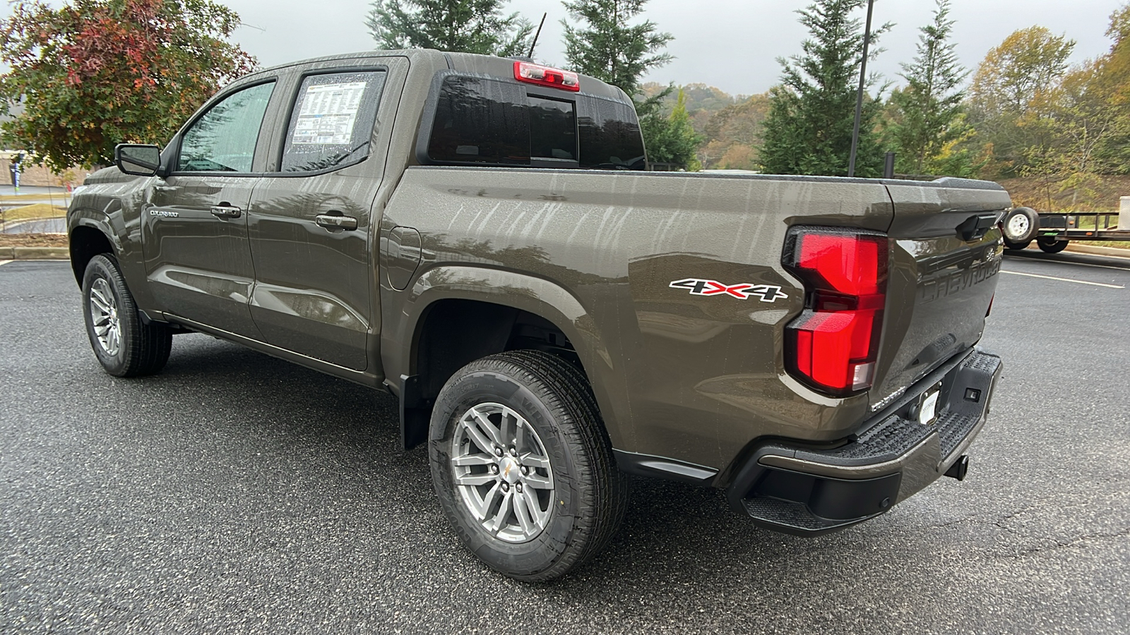 2024 Chevrolet Colorado 4WD LT 8