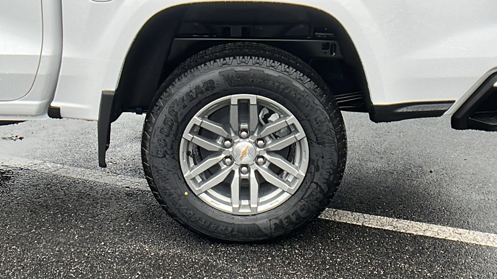 2024 Chevrolet Colorado 4WD LT 10