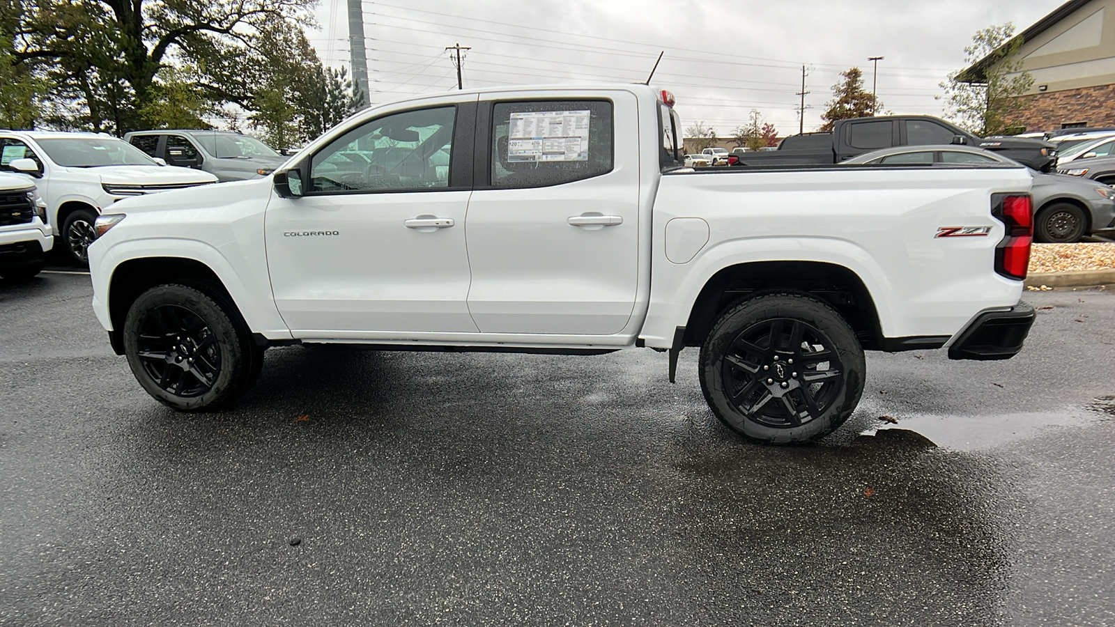 2024 Chevrolet Colorado 4WD Z71 9