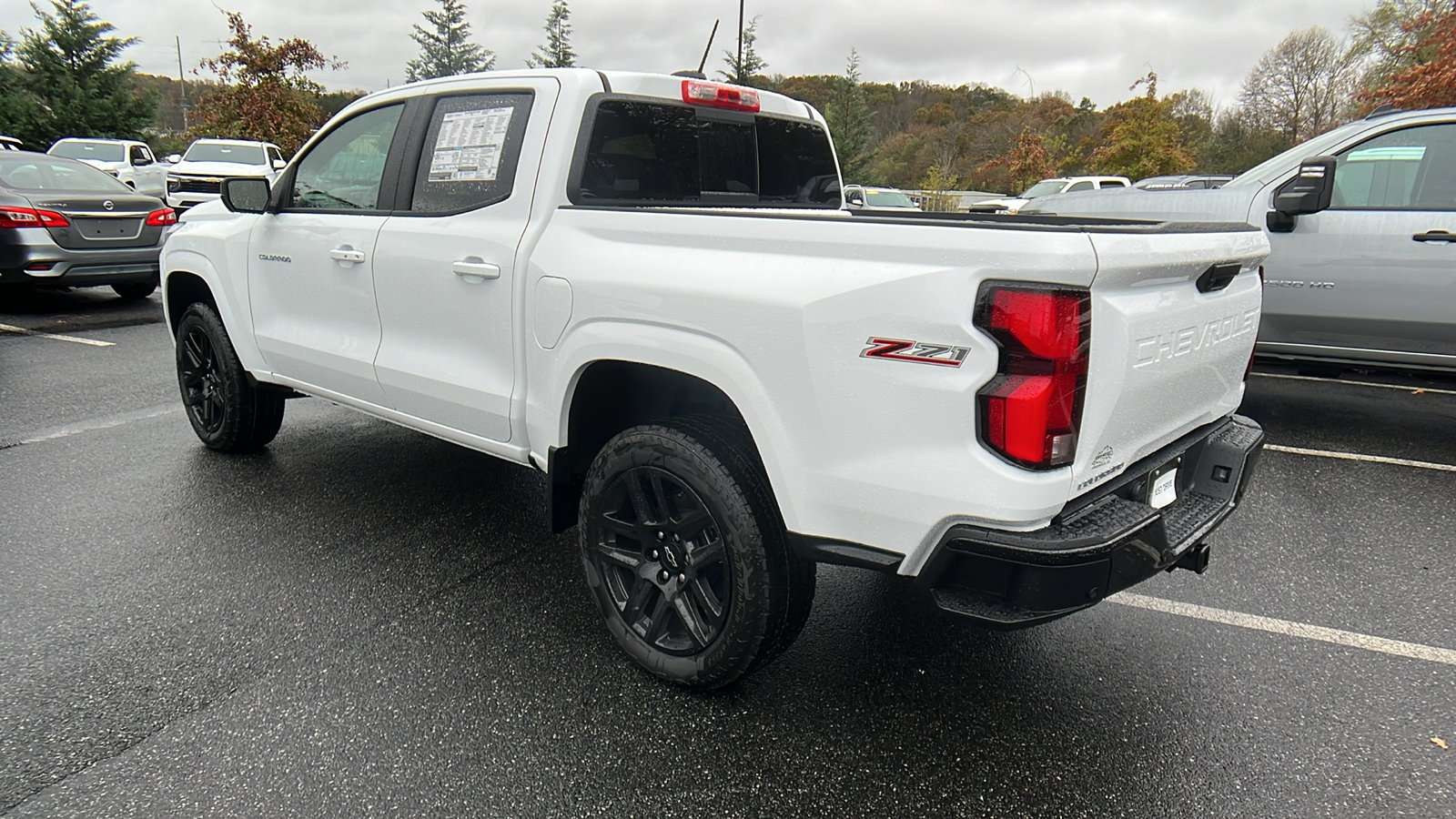 2024 Chevrolet Colorado 4WD Z71 8