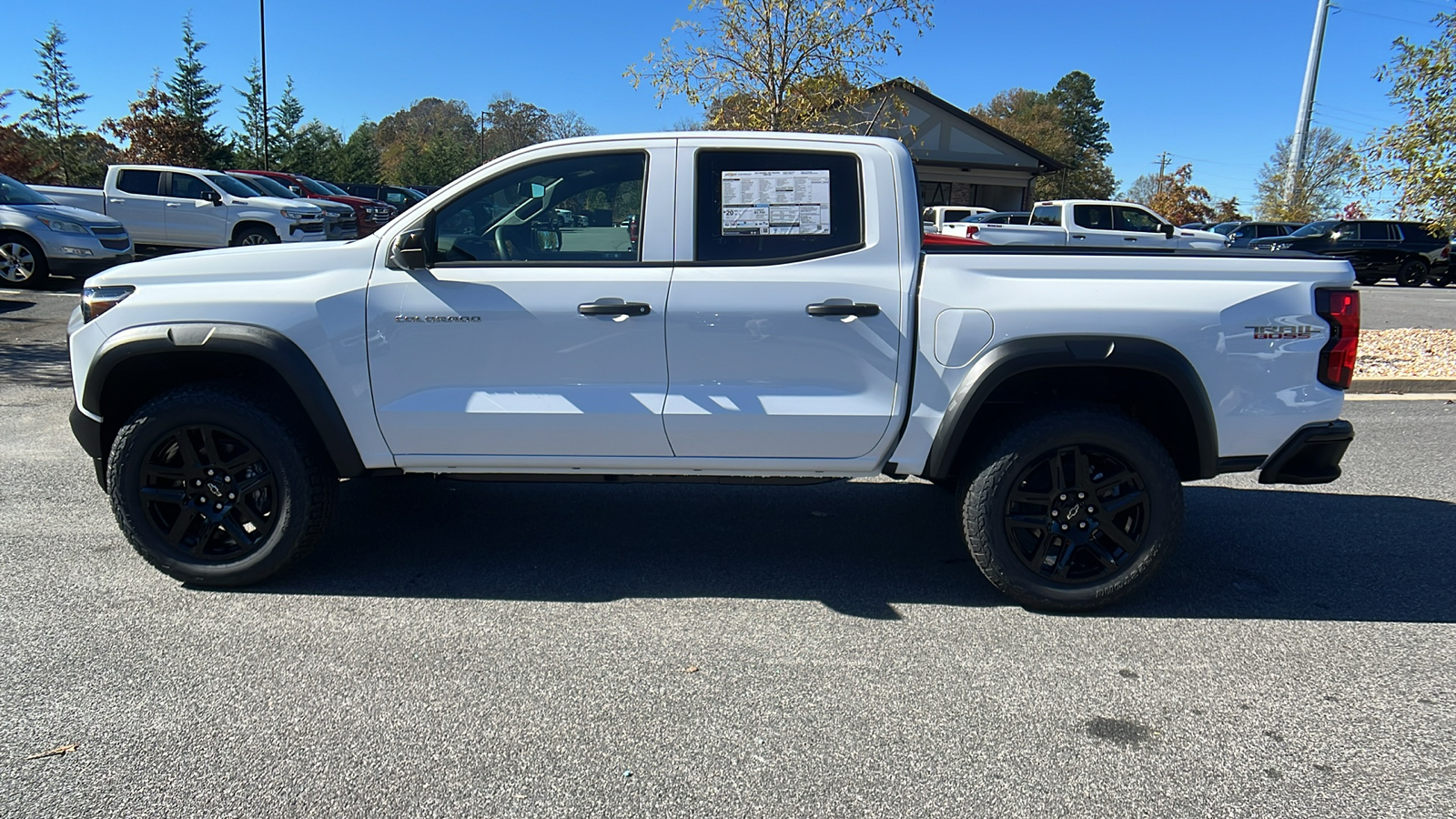 2024 Chevrolet Colorado 4WD Trail Boss 9