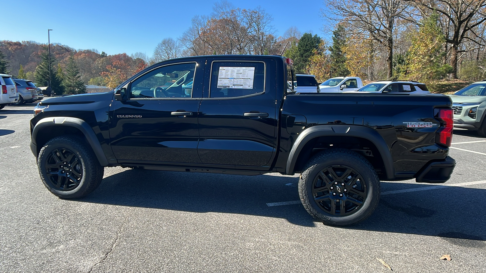 2024 Chevrolet Colorado 4WD Trail Boss 8