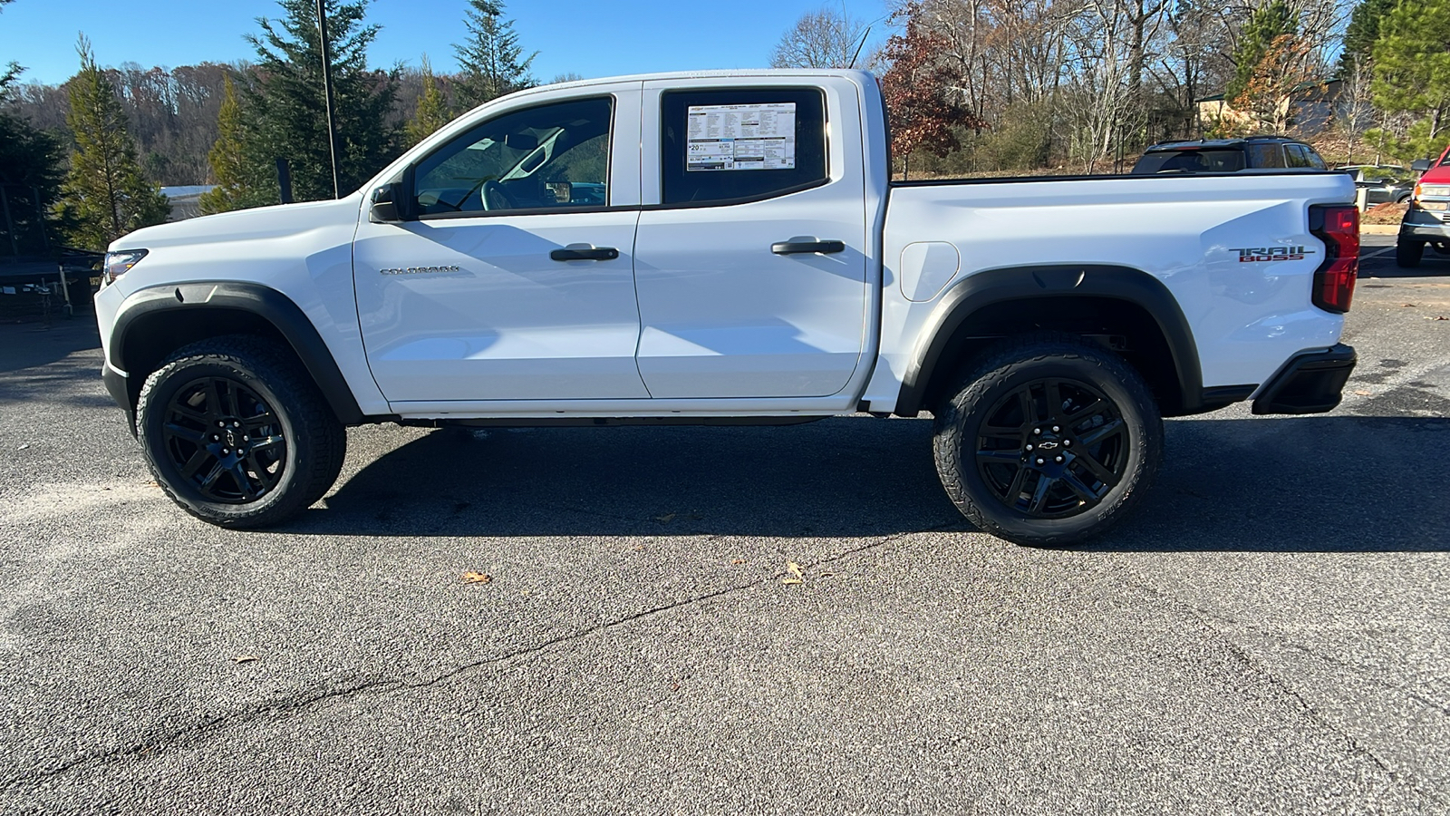 2024 Chevrolet Colorado 4WD Trail Boss 8