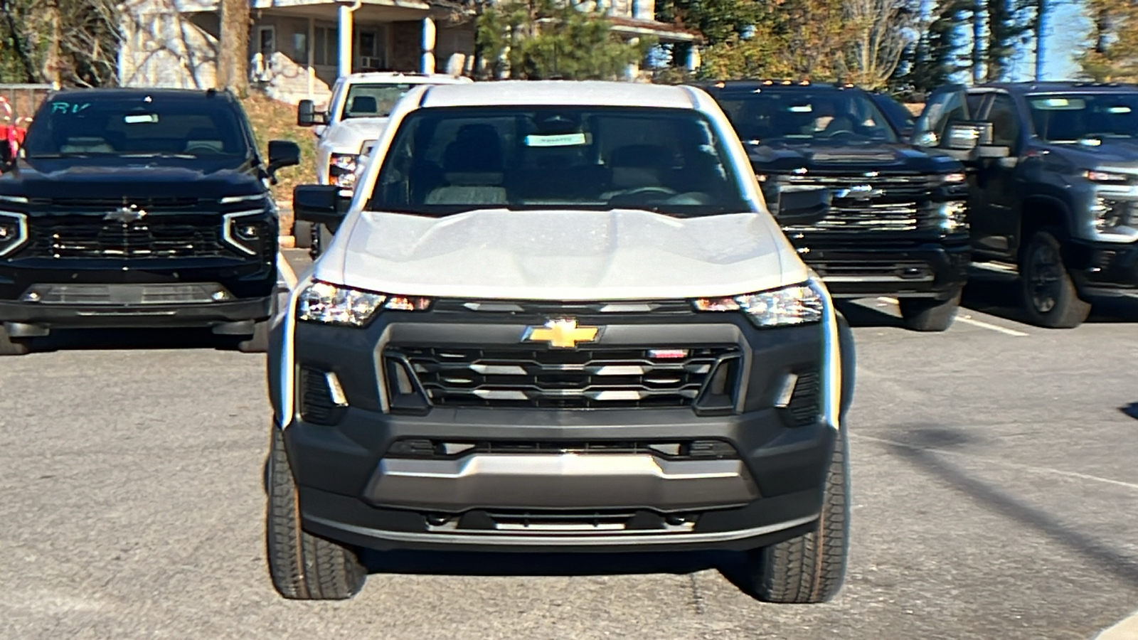 2024 Chevrolet Colorado 4WD Trail Boss 2