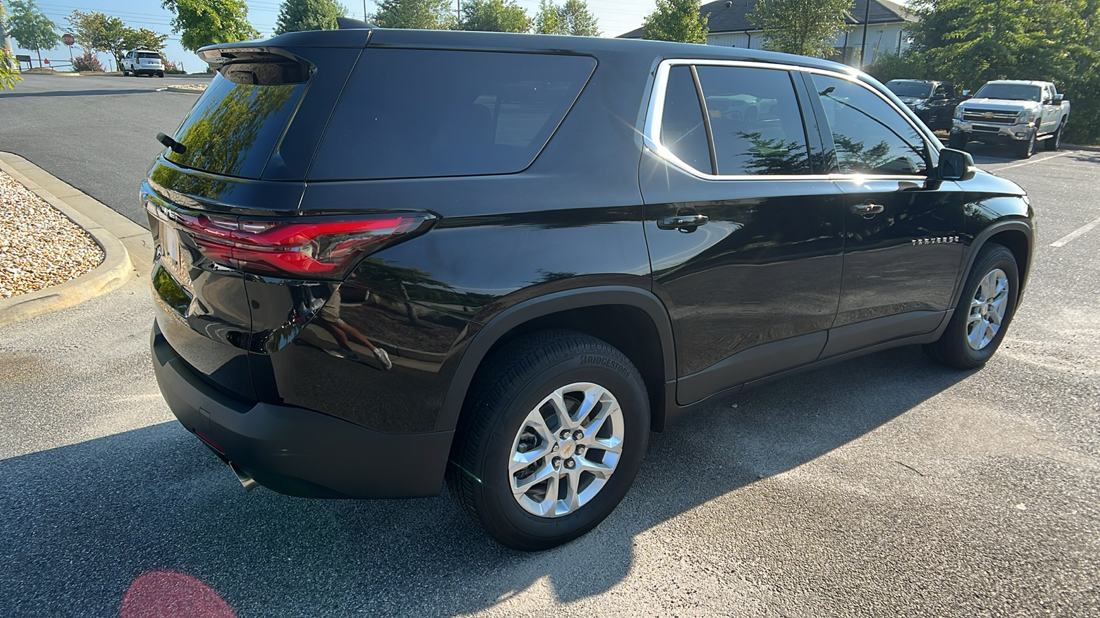 2023 Chevrolet Traverse LS 6