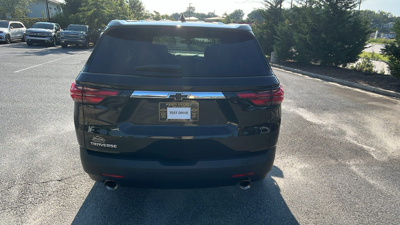 2023 Chevrolet Traverse LS 7