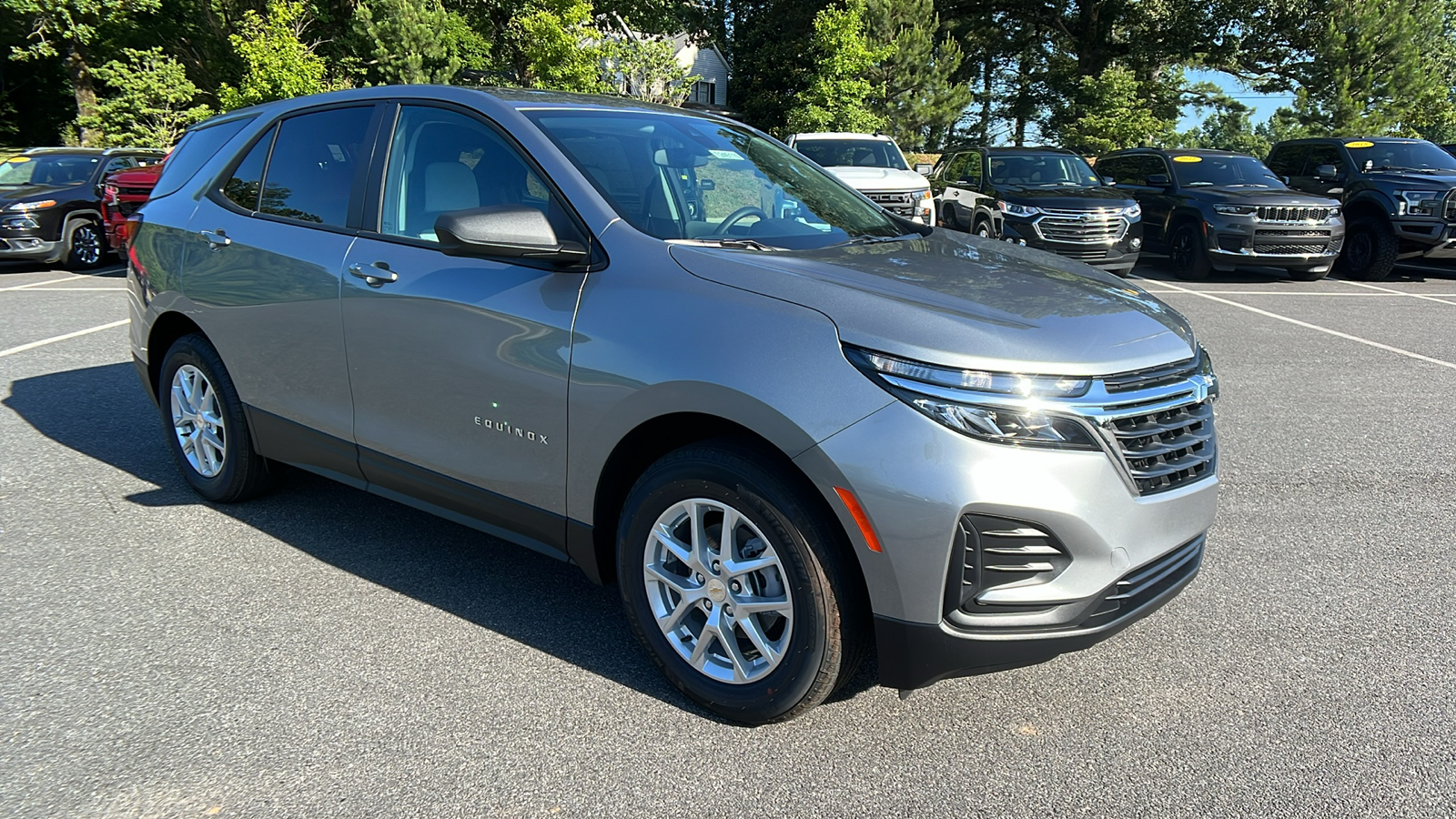 2024 Chevrolet Equinox LS 3