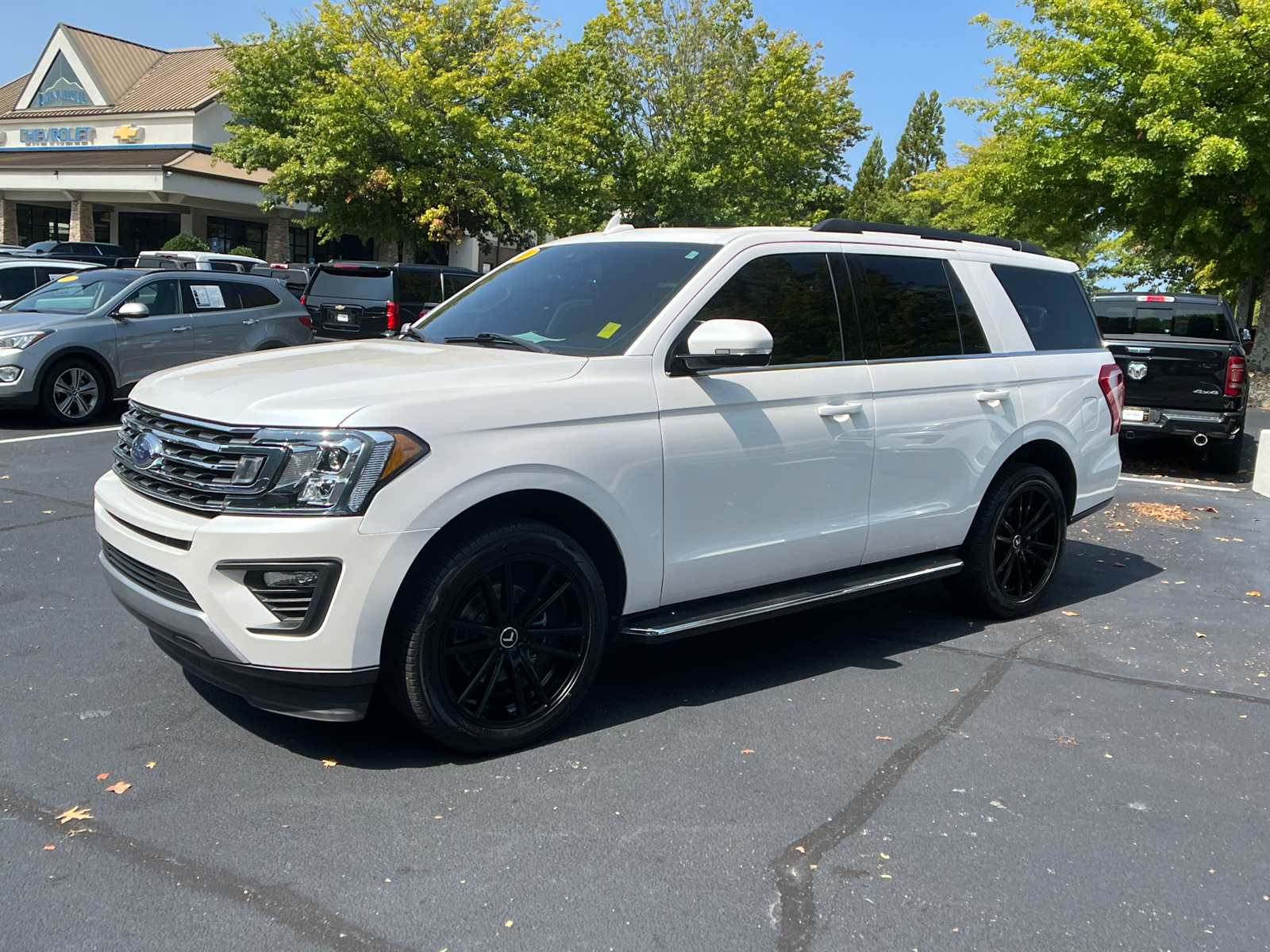 2019 Ford Expedition XLT 1