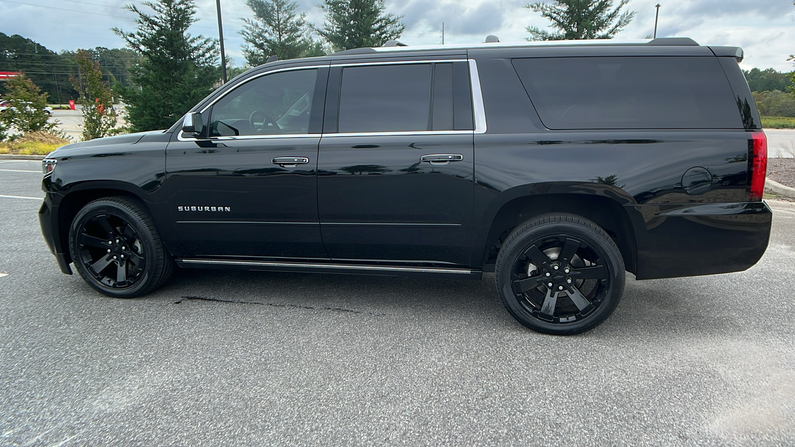 2017 Chevrolet Suburban Premier 9