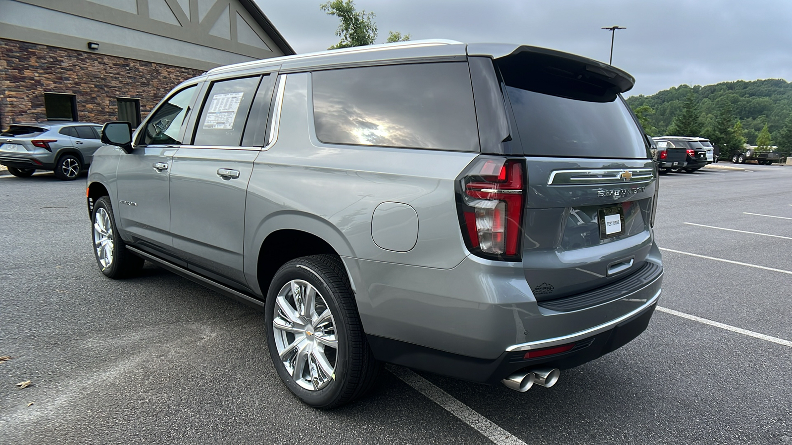 2024 Chevrolet Suburban High Country 7