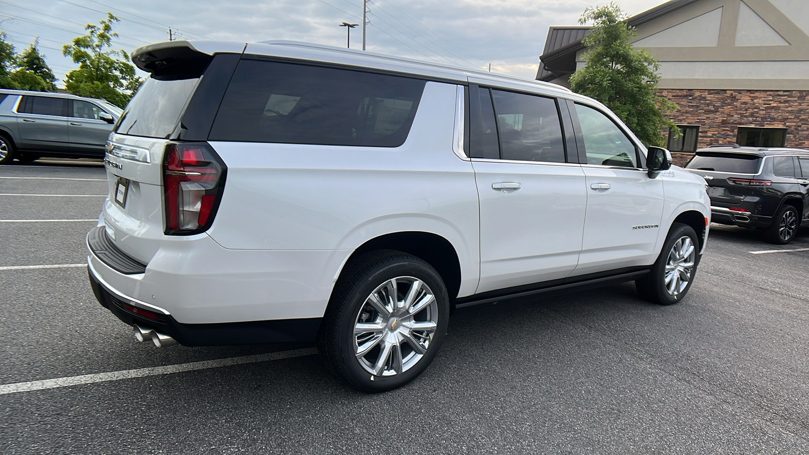 2024 Chevrolet Suburban High Country 5