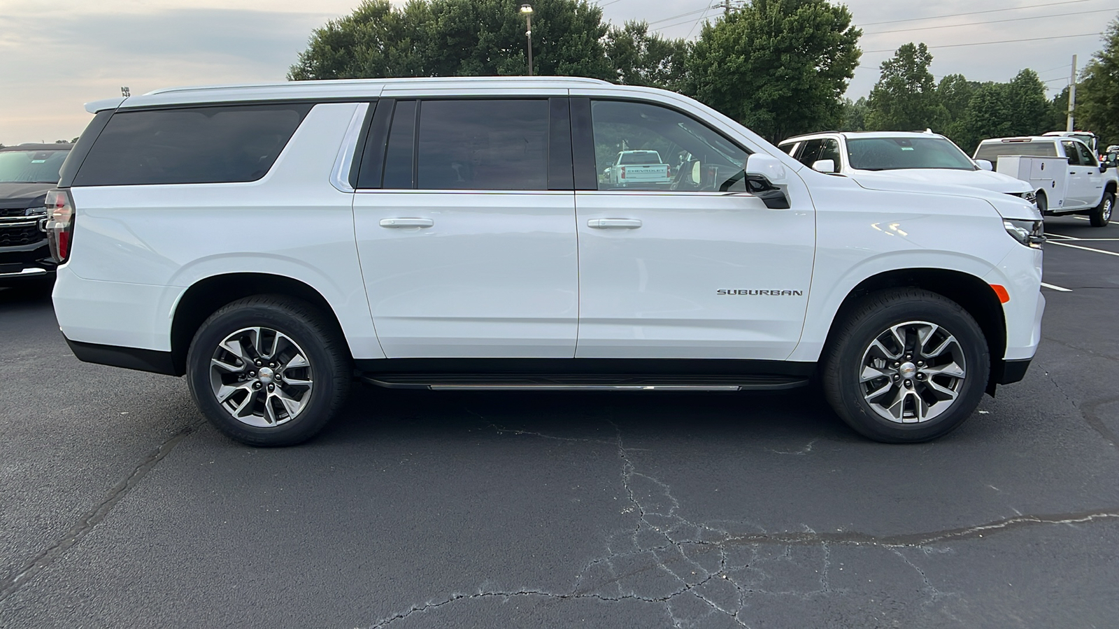 2024 Chevrolet Suburban LT 4