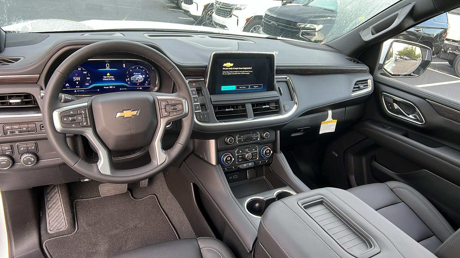 2024 Chevrolet Suburban LT 17