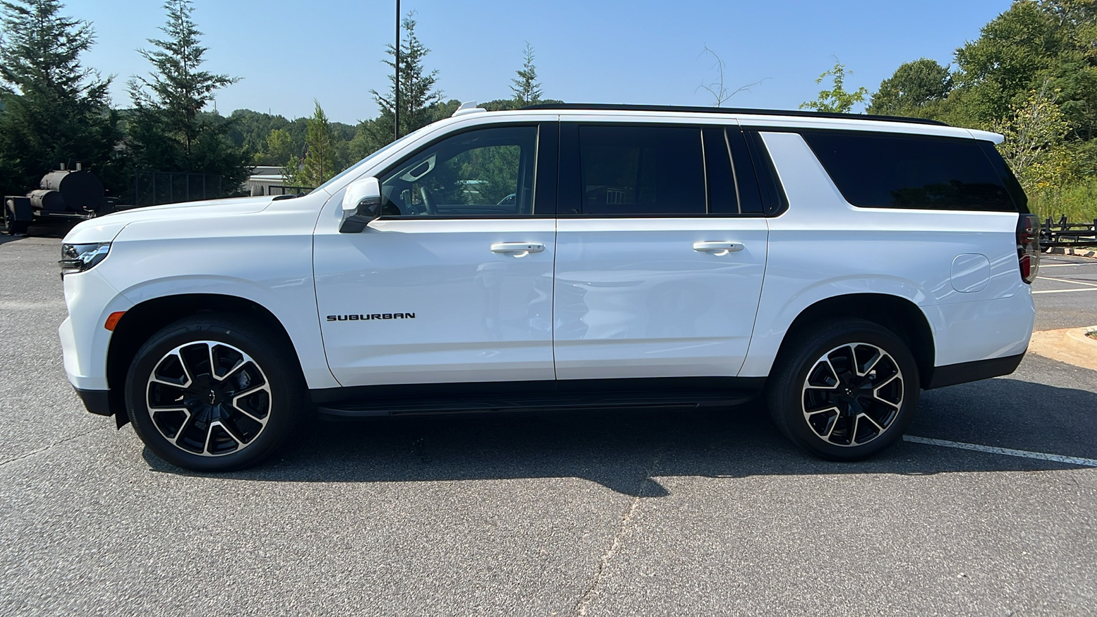 2023 Chevrolet Suburban RST 9