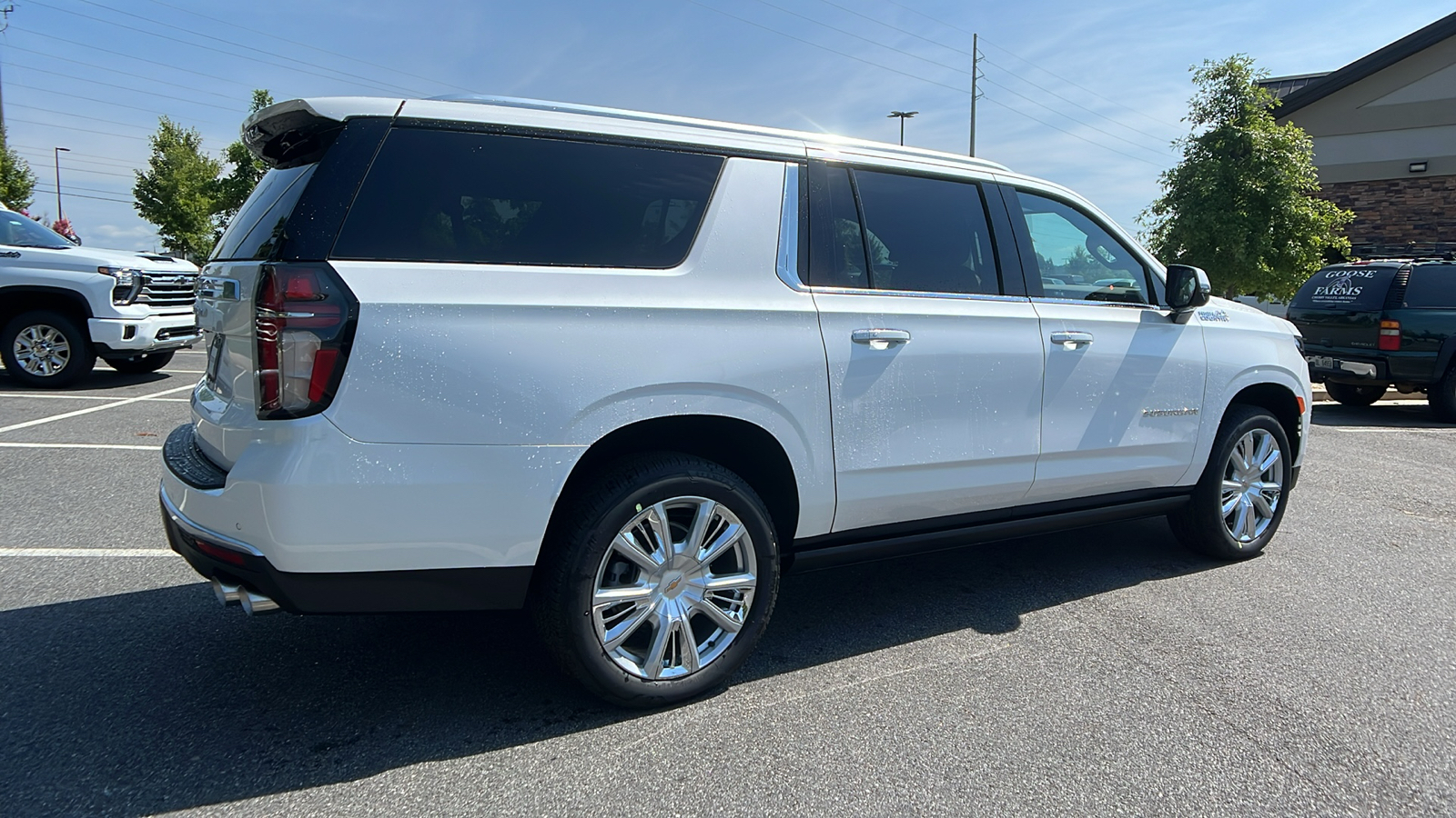 2024 Chevrolet Suburban High Country 5