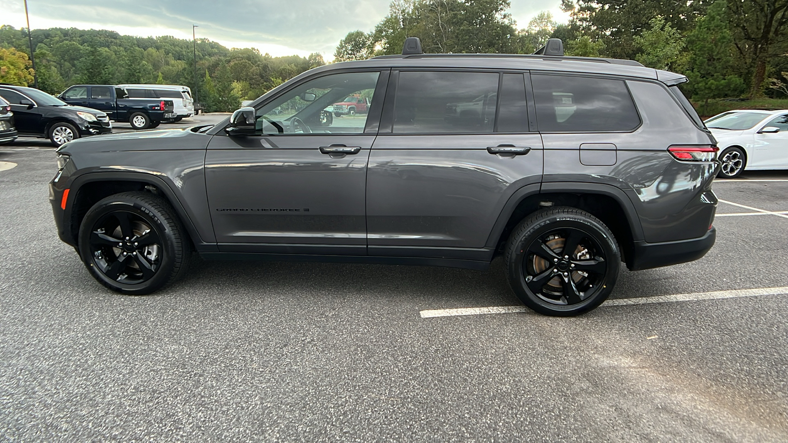 2021 Jeep Grand Cherokee L Altitude 9