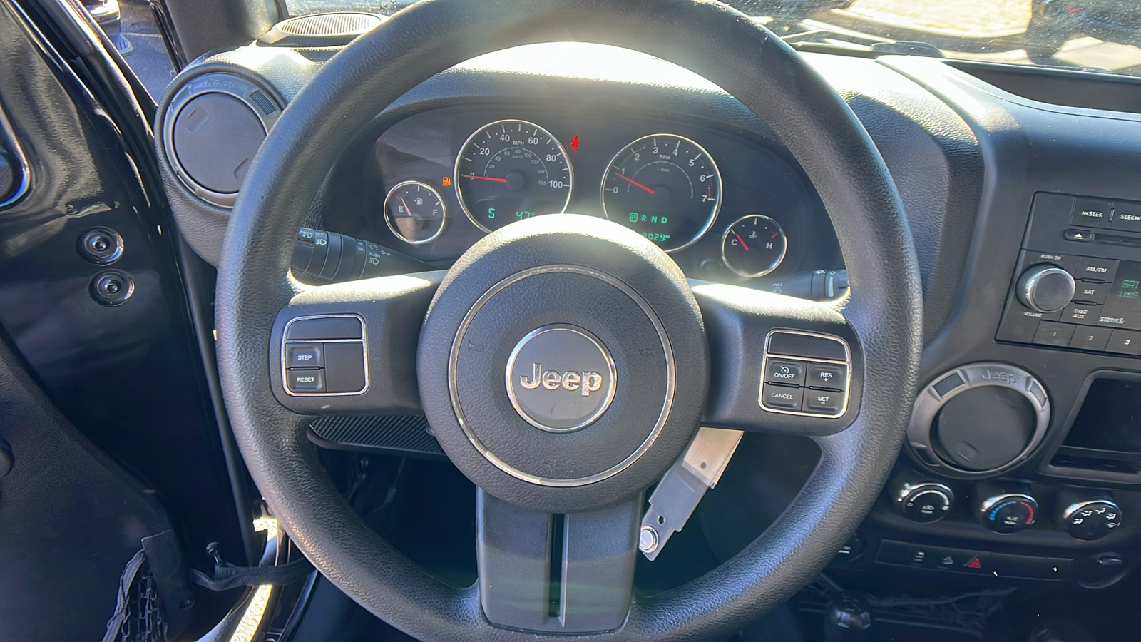 2015 Jeep Wrangler Sport 19