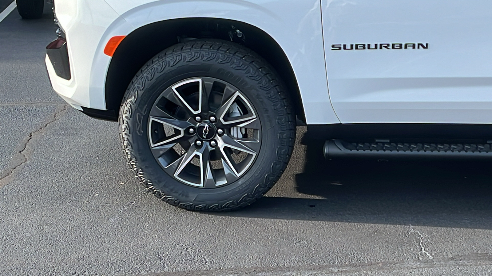 2024 Chevrolet Suburban Z71 9