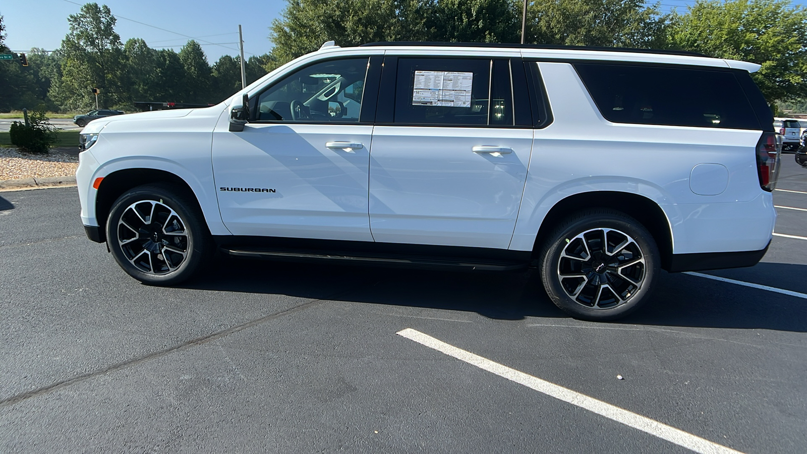 2024 Chevrolet Suburban RST 8