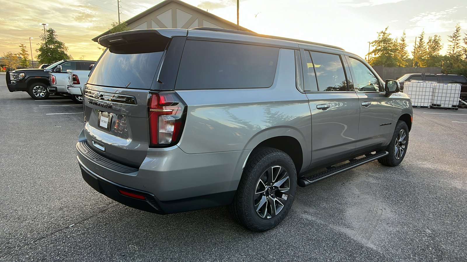 2024 Chevrolet Suburban Z71 5