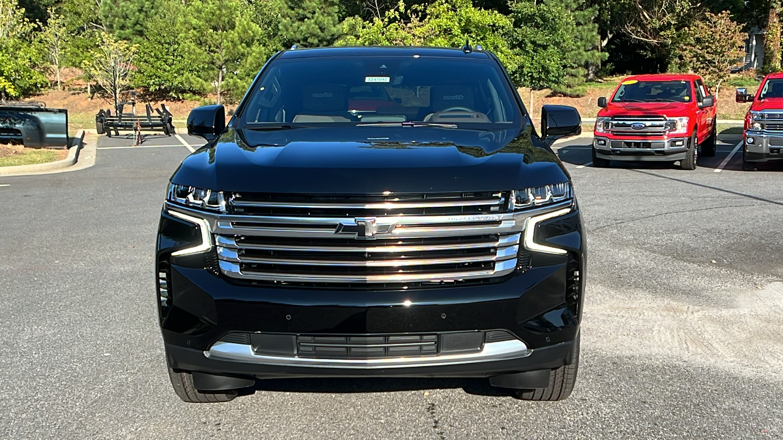 2024 Chevrolet Suburban High Country 2