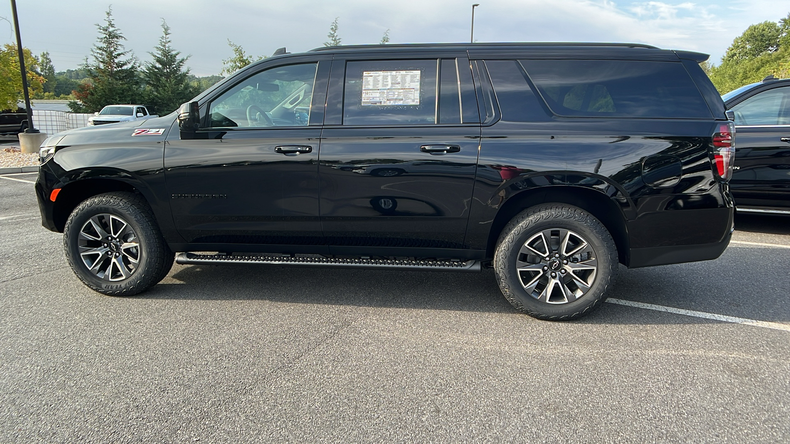 2024 Chevrolet Suburban Z71 8