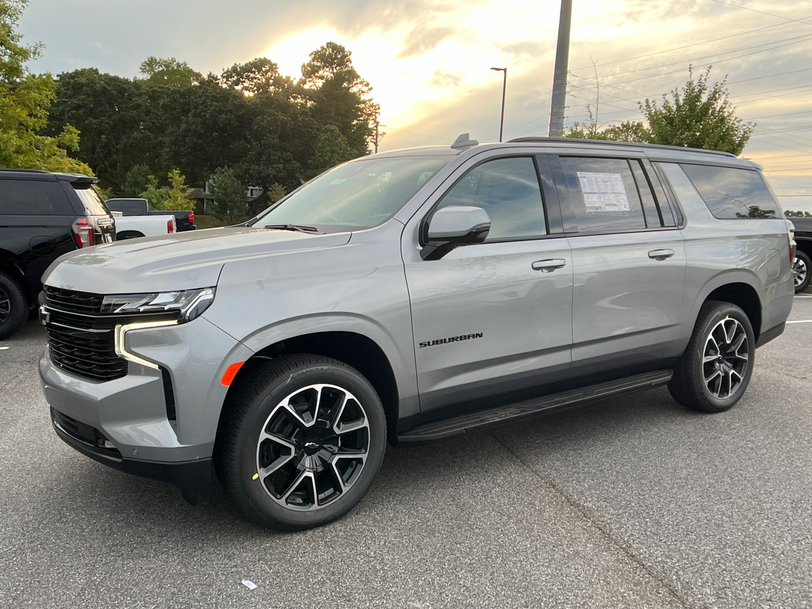 2024 Chevrolet Suburban RST 1