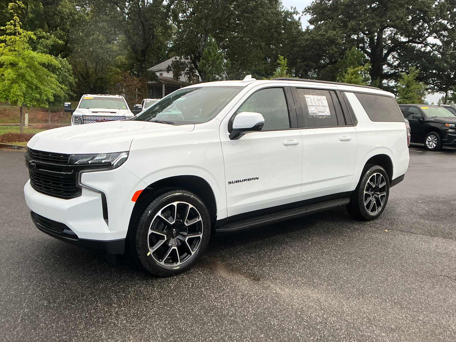 2024 Chevrolet Suburban RST 1