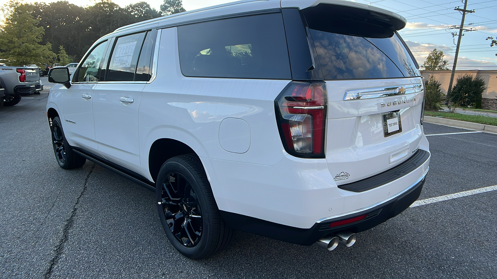 2024 Chevrolet Suburban Premier 8