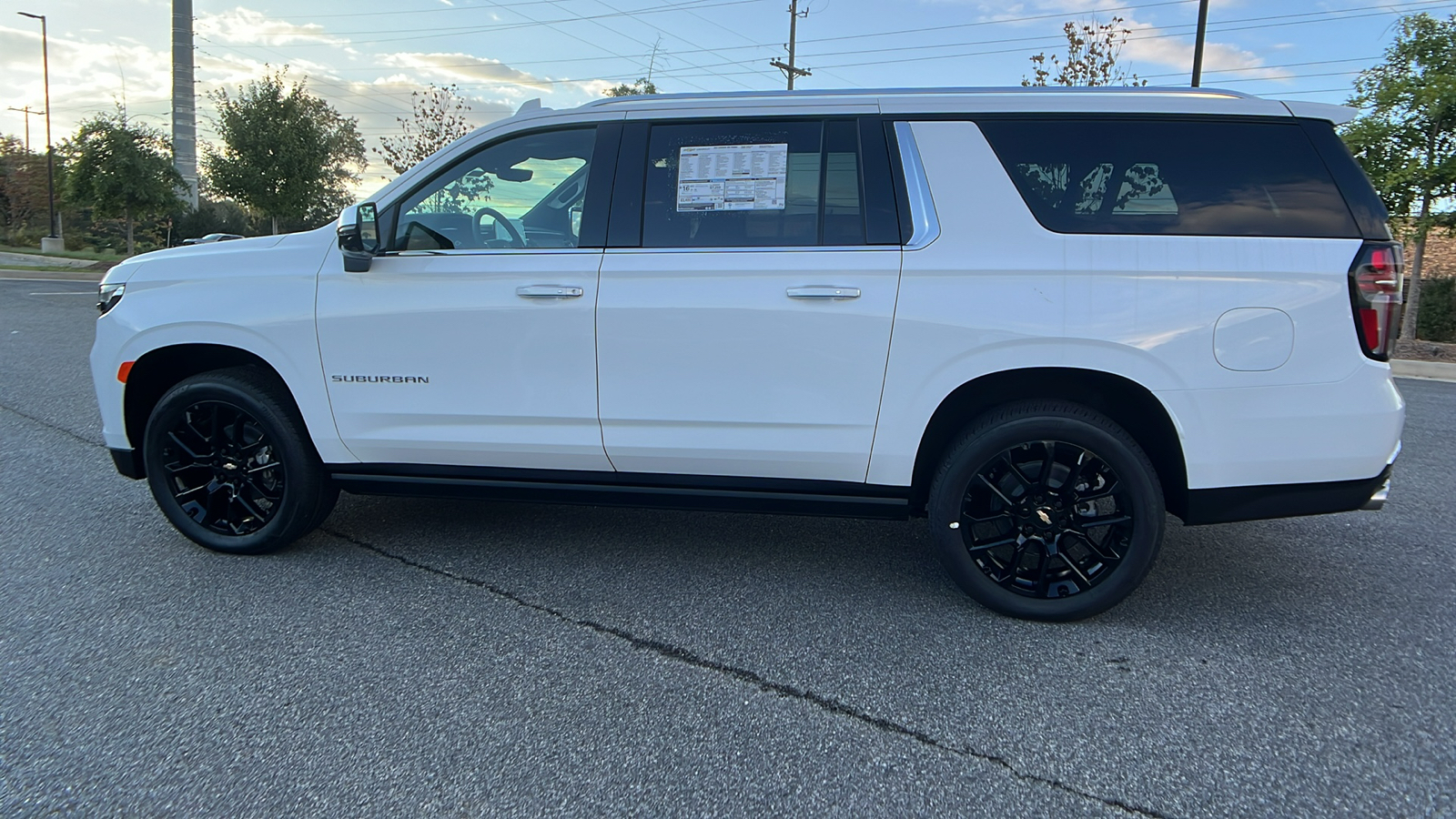 2024 Chevrolet Suburban Premier 9