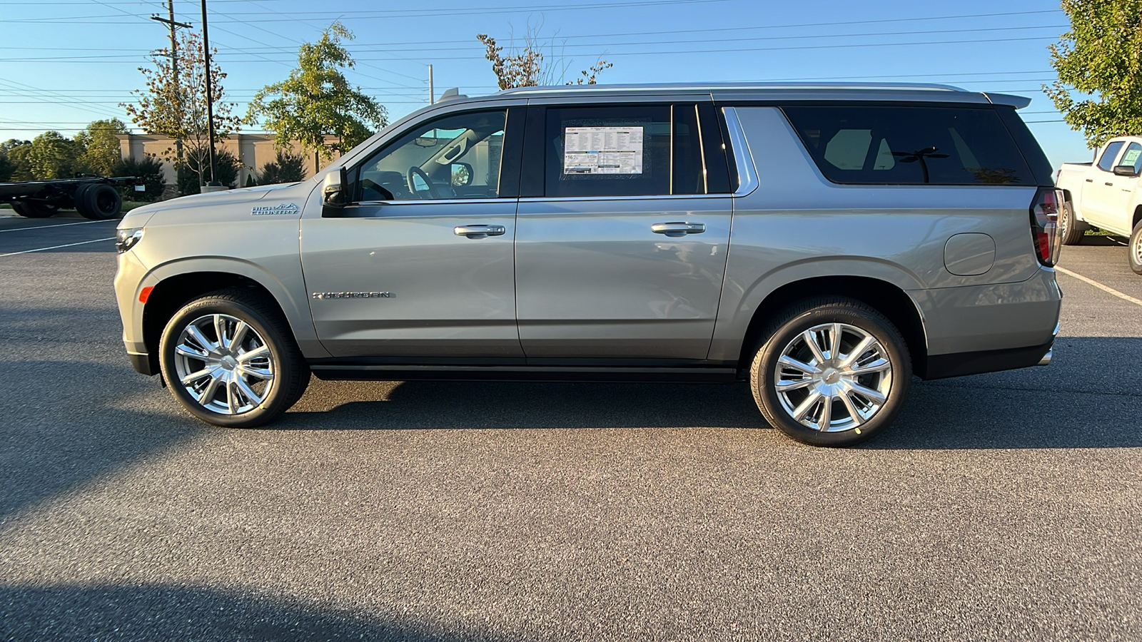 2024 Chevrolet Suburban High Country 9